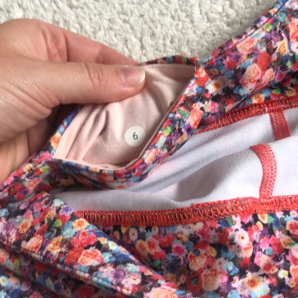 Lululemon boogie shorts - Picture 6 of 6